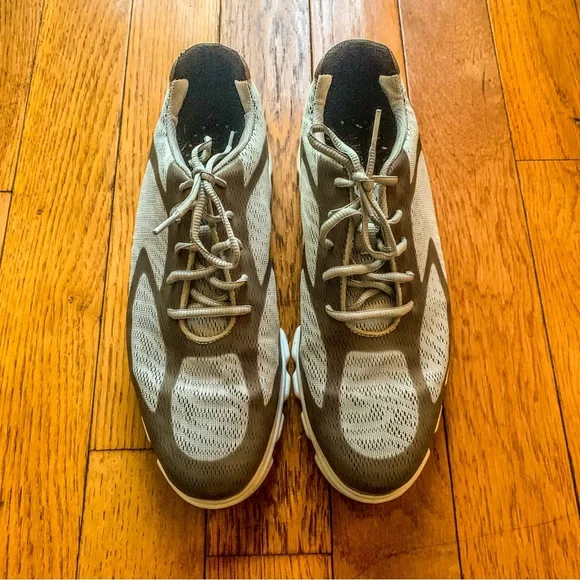 Footjoy Superlites XP Golf Shoes Size 10.5 - Picture 2 of 9